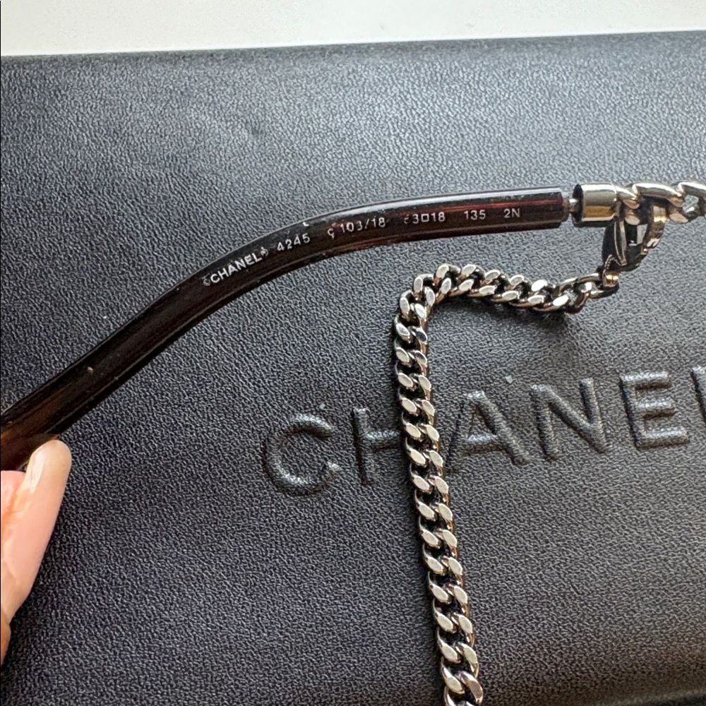 CHANEL Sunglasses with Silver Chain - Picture 7 of 14